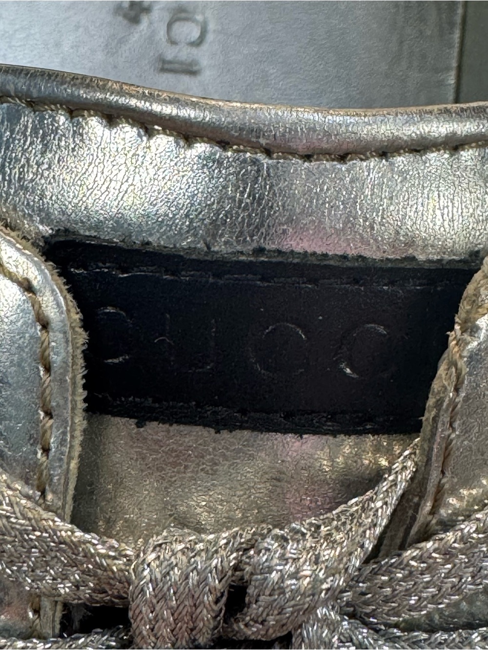 Gucci Guccissima Silver Leather Low Top Sneakers Size 39.5 Designer Shoes - Picture 10 of 12